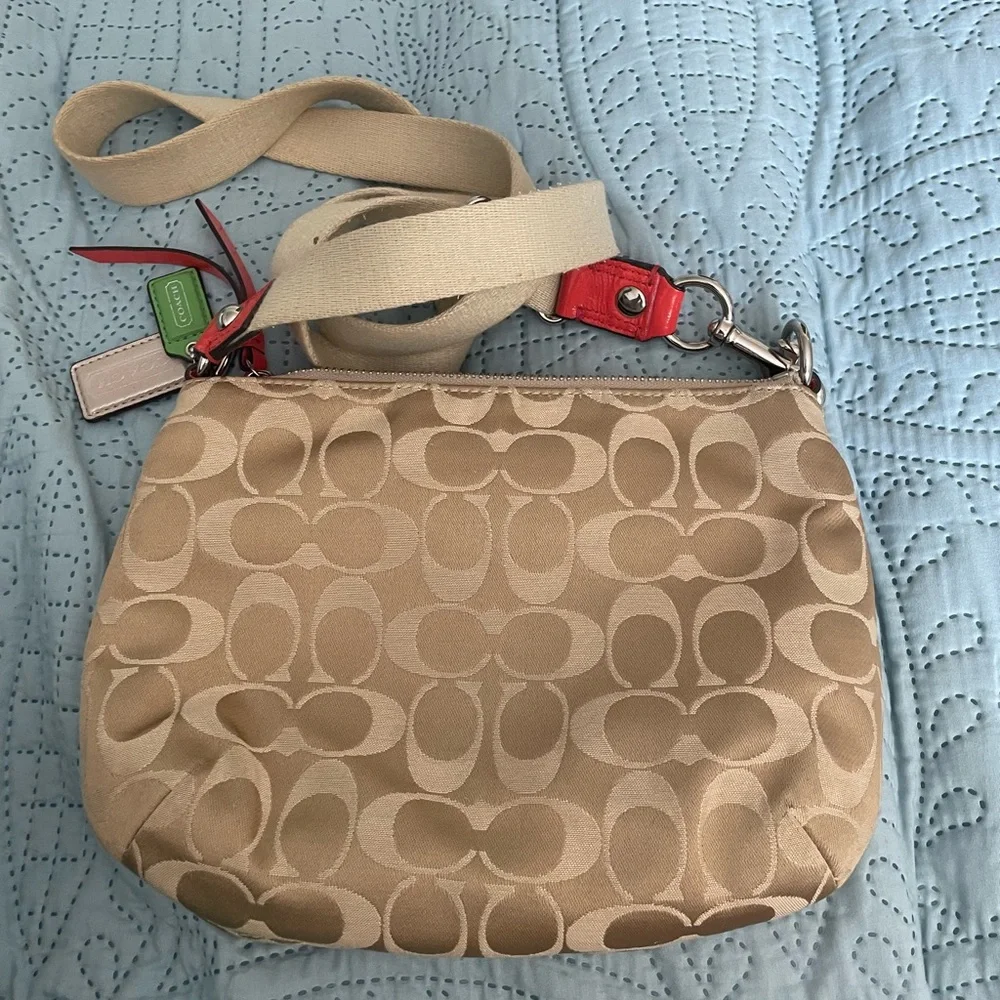 Coach Poppy Floral Graffiti Crossbody - Picture 2 of 3